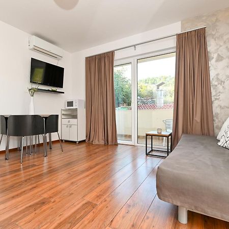 Apartments Bluesky Трогир Екстериор снимка