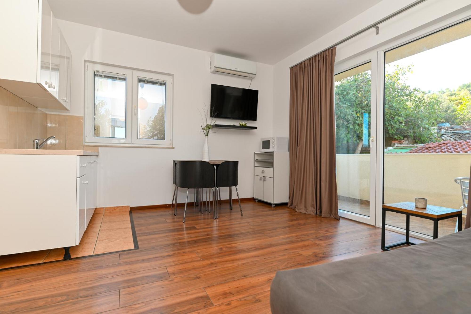 Apartments Bluesky Трогир Екстериор снимка