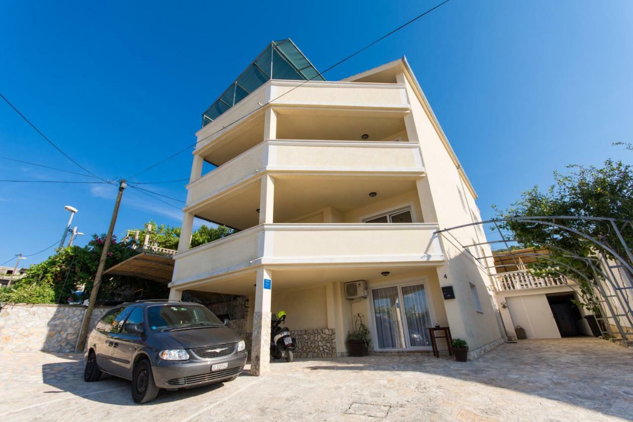 Apartments Bluesky Трогир Екстериор снимка