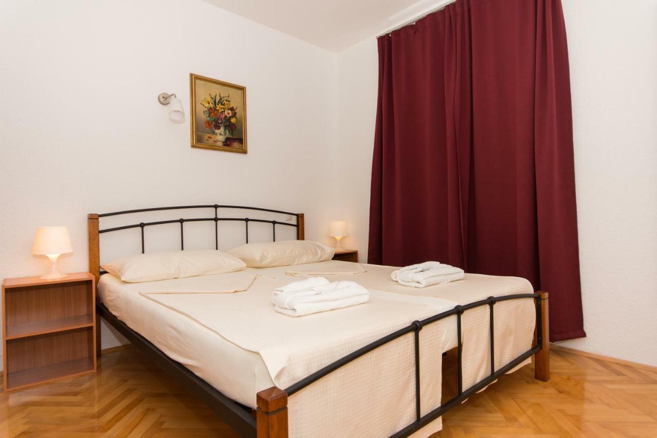 Apartments Bluesky Трогир Екстериор снимка