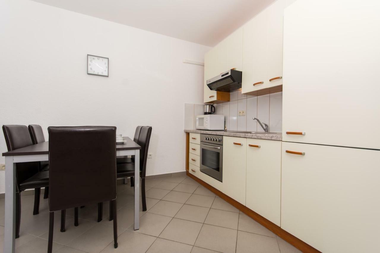 Apartments Bluesky Трогир Екстериор снимка