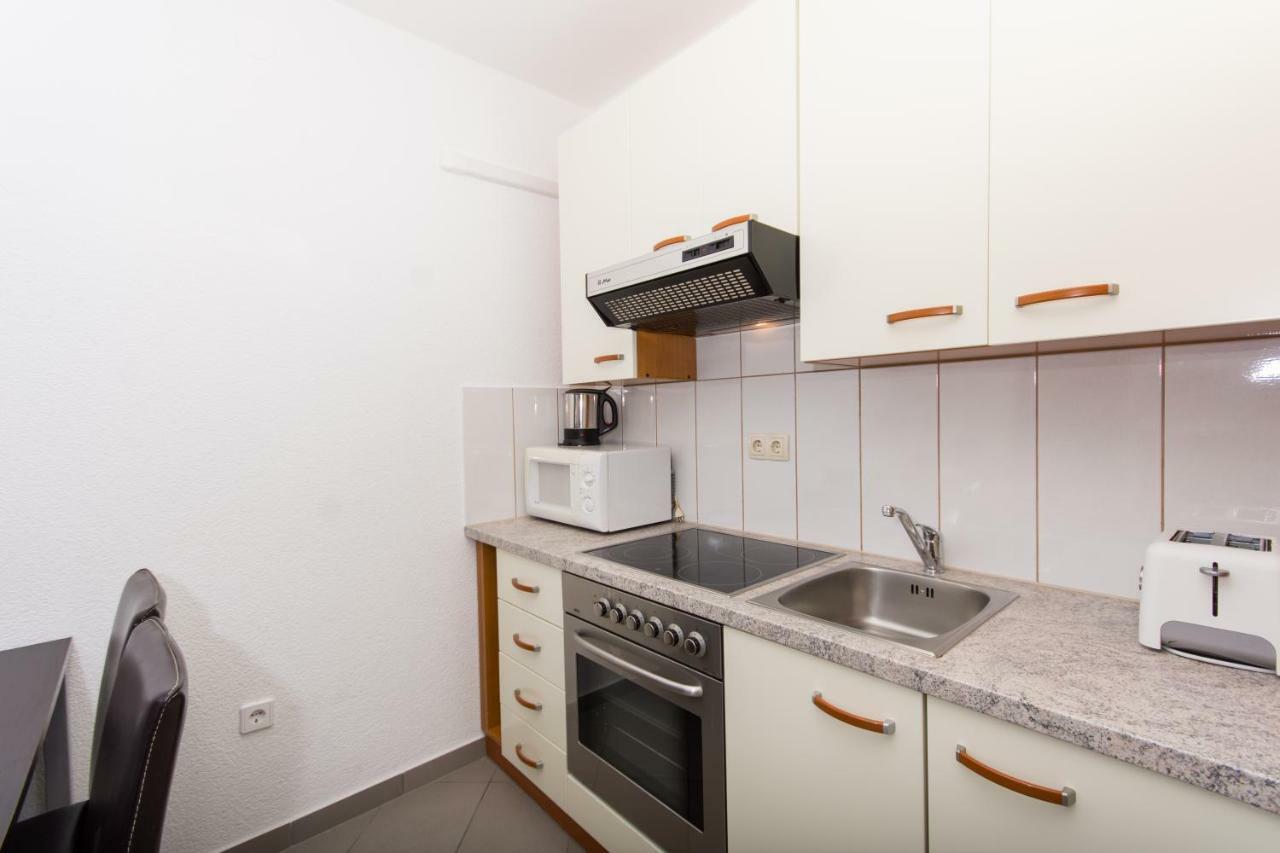 Apartments Bluesky Трогир Екстериор снимка