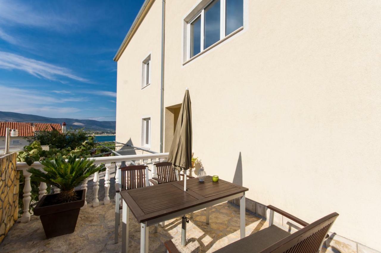 Apartments Bluesky Трогир Екстериор снимка